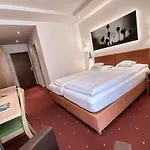 Faulenzerhotel Hotel