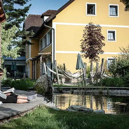 Faulenzerhotel Hotel