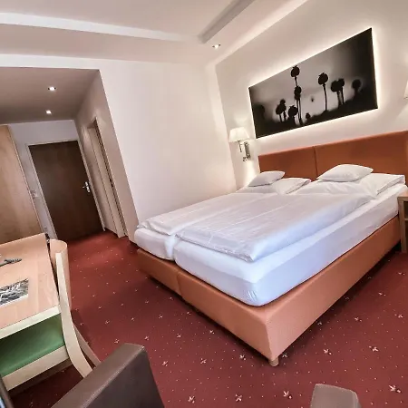 Faulenzerhotel Hotel