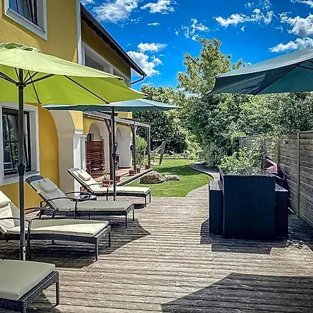 Faulenzerhotel Hotel